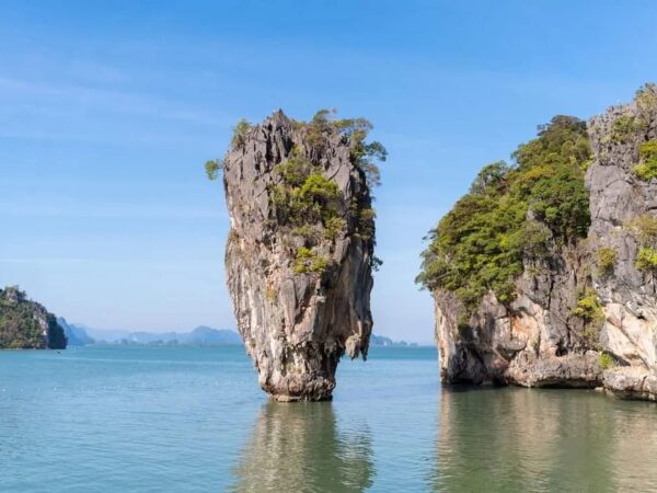 James Bond Island Tour by Speed Boat with Sea Canoe