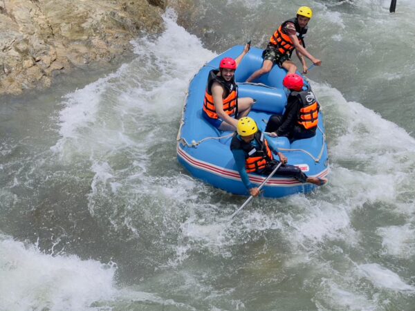 White Water Rafting at Song Preak