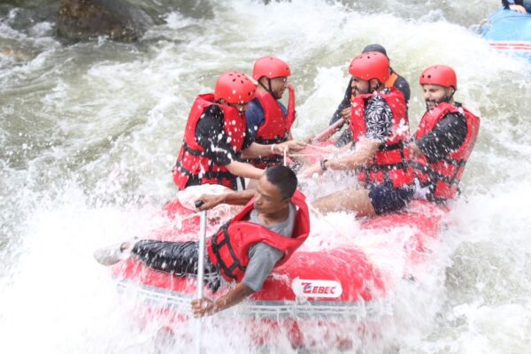 White Water Rafting at Song Preak
