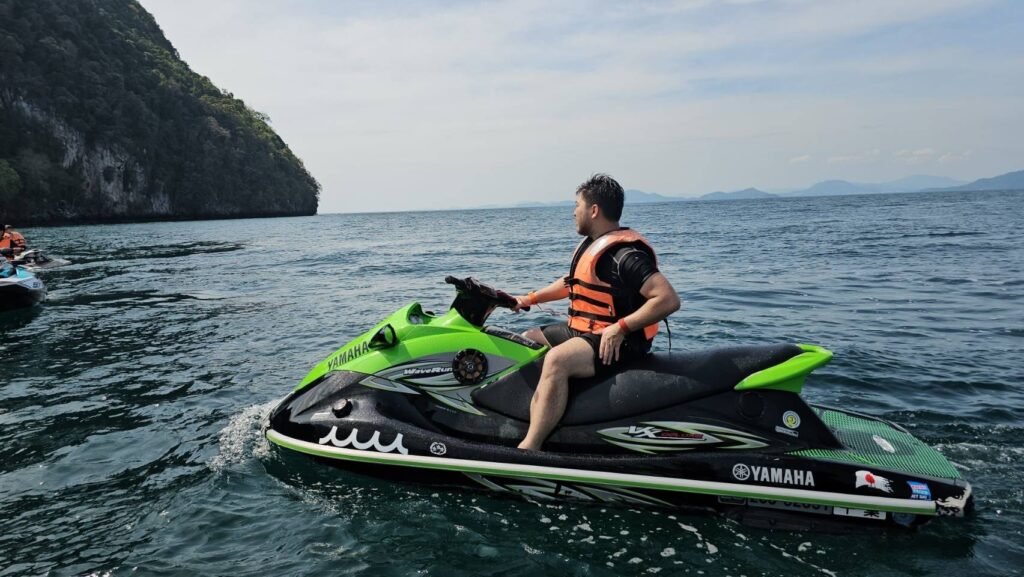 Jet Ski Fun Drive 6 Island 6 Points (Minimum 2 person) per ski