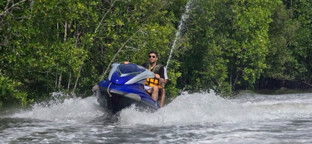 Jet Ski Fun Drive 6 Island 6 Points (Minimum 2 person) per ski