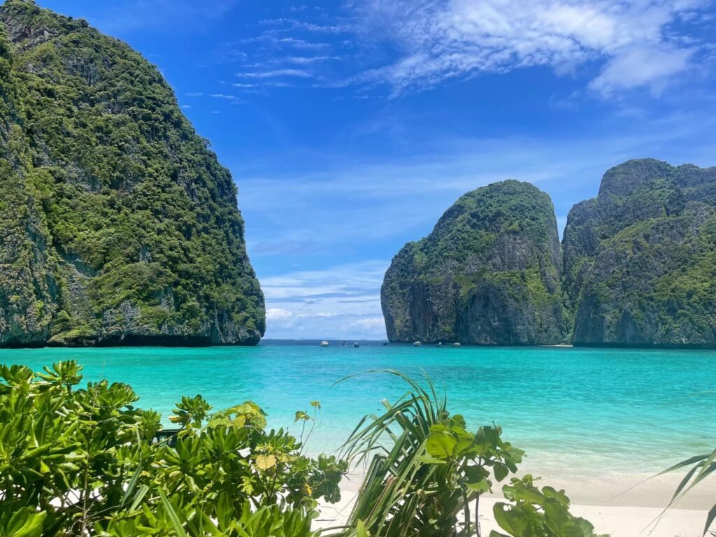 Phi Phi Island Tour by Big Boat Full Day Trip
